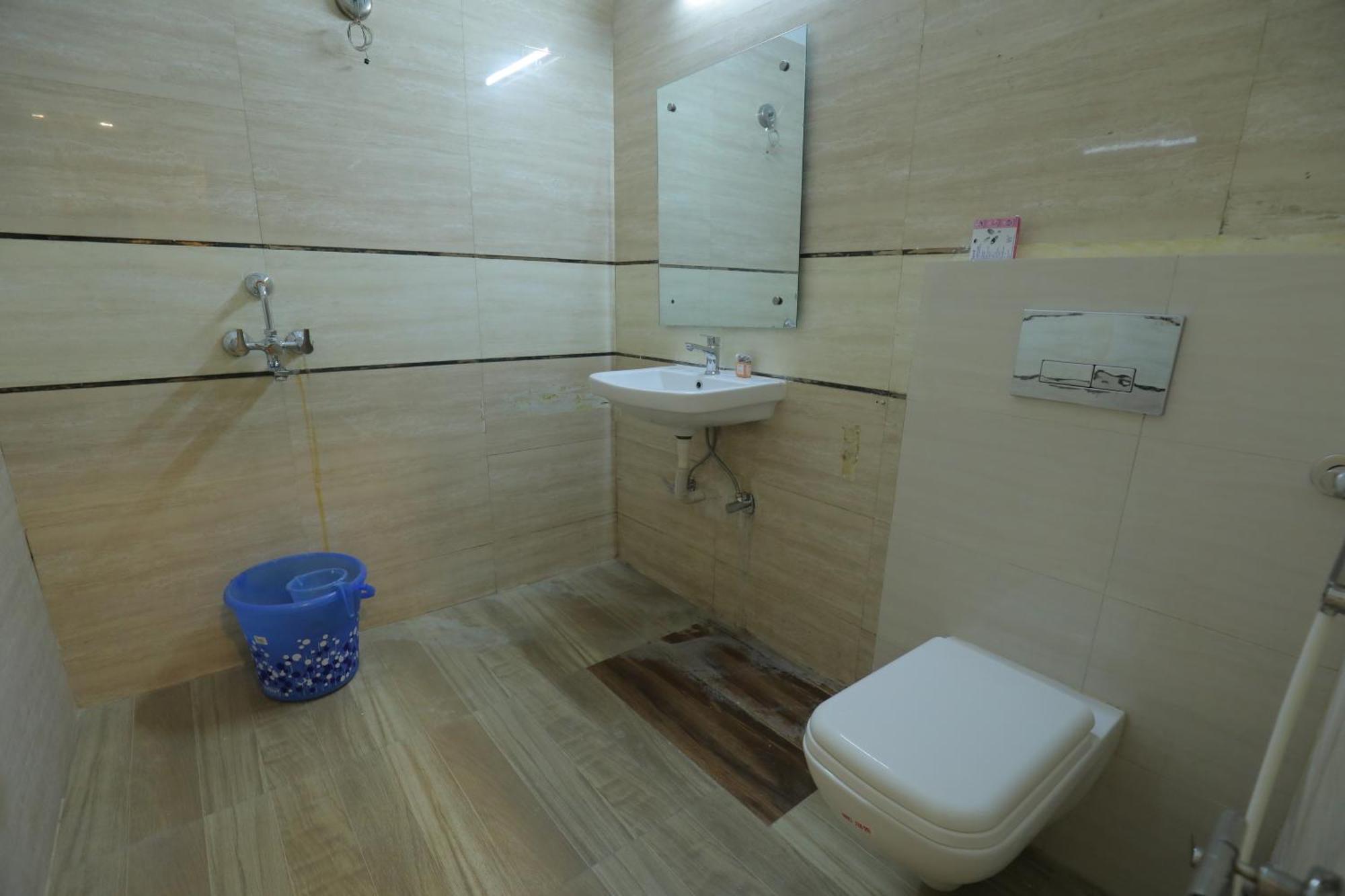Hotel Red Carpet Tajganj Экстерьер фото